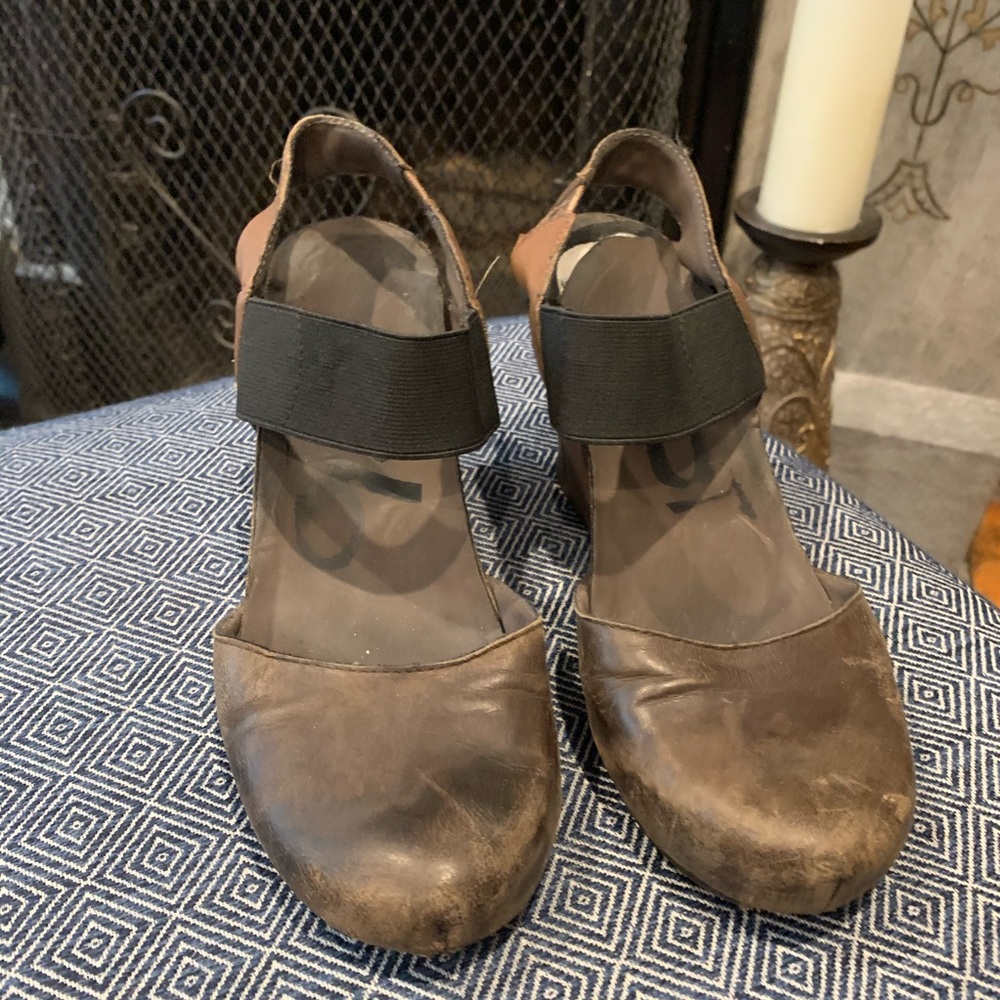 Otbt heels 7.5
